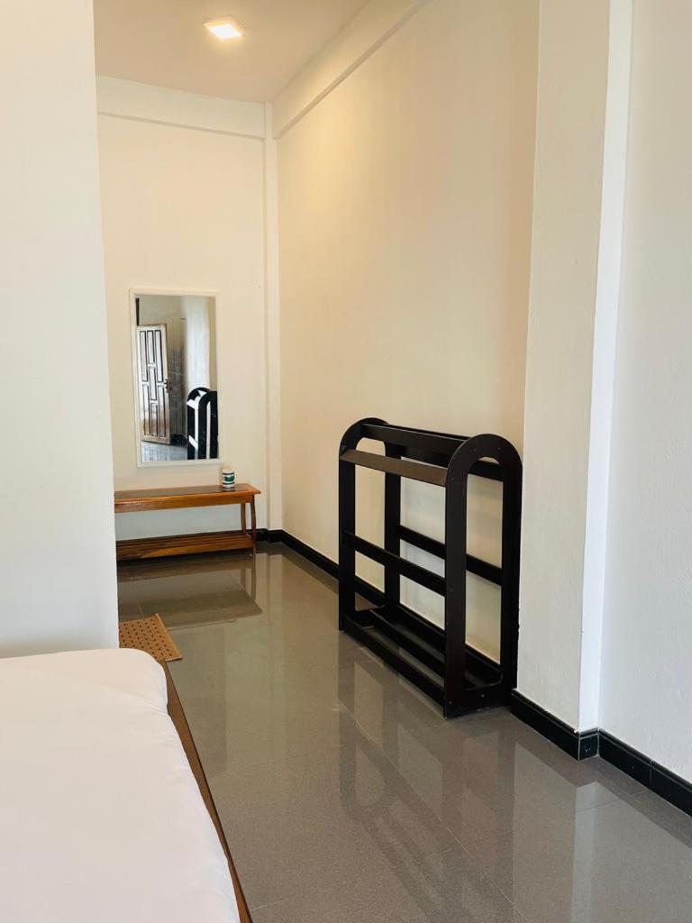 Guitar Bay Arugambay Hotel อารูกัมเบย์ ภายนอก รูปภาพ